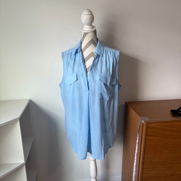 Womens Ann Taylor Sky Blue Sleeveless Blouse Top – Size XL - Picture 2 of 7
